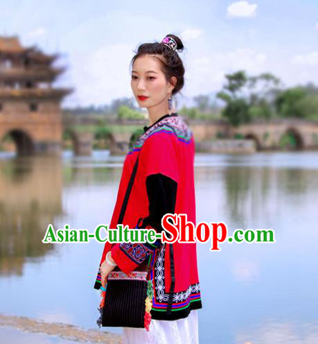 Chinese Yunnan National Costume Embroidered Red Flax Jacket Tang Suit Upper Outer Garment Chinese Yunnan National Costume Embroidered Red Flax Jacket Tang Suit Upper Outer Garment