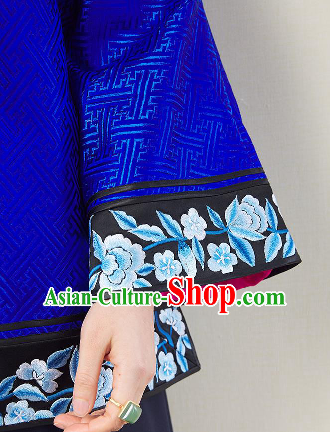 Chinese Traditional Qing Dynasty Royalblue Brocade Coat Embroidered Costume Classical Tang Suit Outer Garment Chinese Traditional Qing Dynasty Royalblue Brocade Coat Embroidered Costume Classical Tang Suit Outer Garment