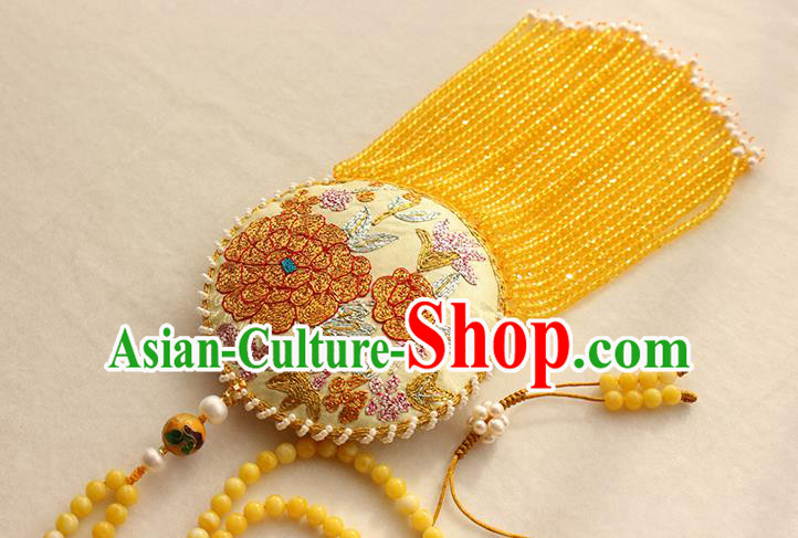 China Classical Yellow Beads Tassel Accessories Women Jewelry Handmade Traditional Embroidered Sachet Necklace China Classical Yellow Beads Tassel Accessories Women Jewelry Handmade Traditional Embroidered Sachet Necklace