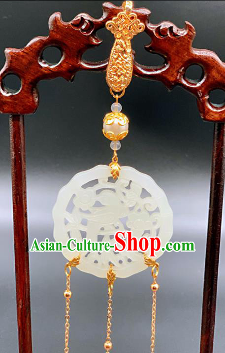 China Cheongsam Jade Tassel Pendant Handmade Brooch National Women Golden Bells Accessories China Cheongsam Jade Tassel Pendant Handmade Brooch National Women Golden Bells Accessories
