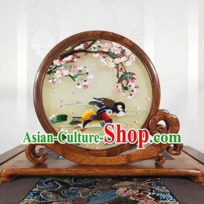 China Palisander Table Screen Handmade Suzhou Embroidery Craft Chinese Embroidered Mandarin Duck Decoration