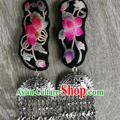 China Embroidered Lotus Earrings Traditional Miao Ethnic Accessories Handmade Silver Carving Tassel Eardrop for Women