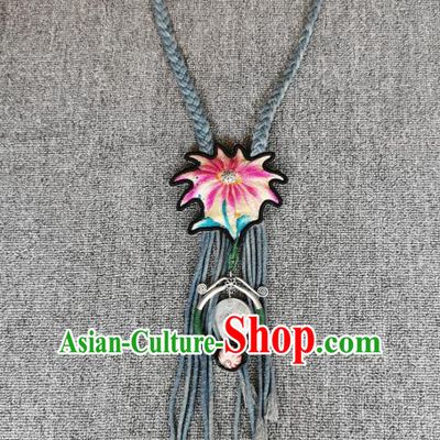 China Handmade Embroidered Necklace Traditional Miao Ethnic Silver Accessories Sennit Necklet for Women