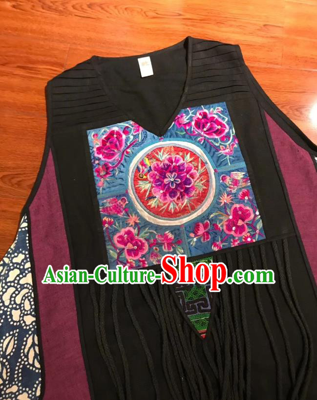 Chinese Traditional Minority Women Embroidery Purple Flax Robe National Clothing Embroidered Dress Chinese Traditional Minority Women Embroidery Purple Flax Robe National Clothing Embroidered Dress