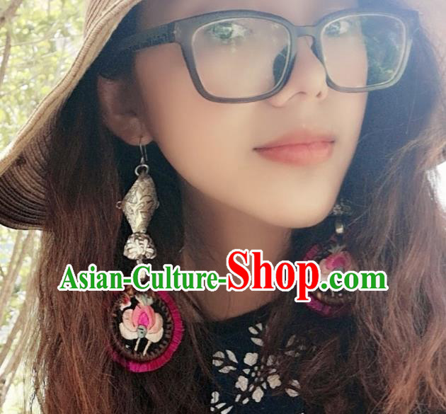 China Handmade Miao Ethnic Embroidered Earrings Traditional National Silver Fish Ear Accessories China Handmade Miao Ethnic Embroidered Earrings Traditional National Silver Fish Ear Accessories