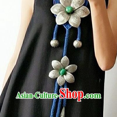 Handmade China National Silver Flowers Tassel Accessories Traditional Blue Sennit Necklet