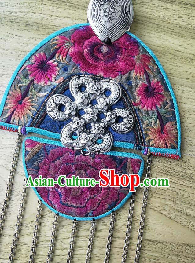 China Miao Ethnic National Silver Tassel Accessories Handmade Traditional Embroidered Necklace