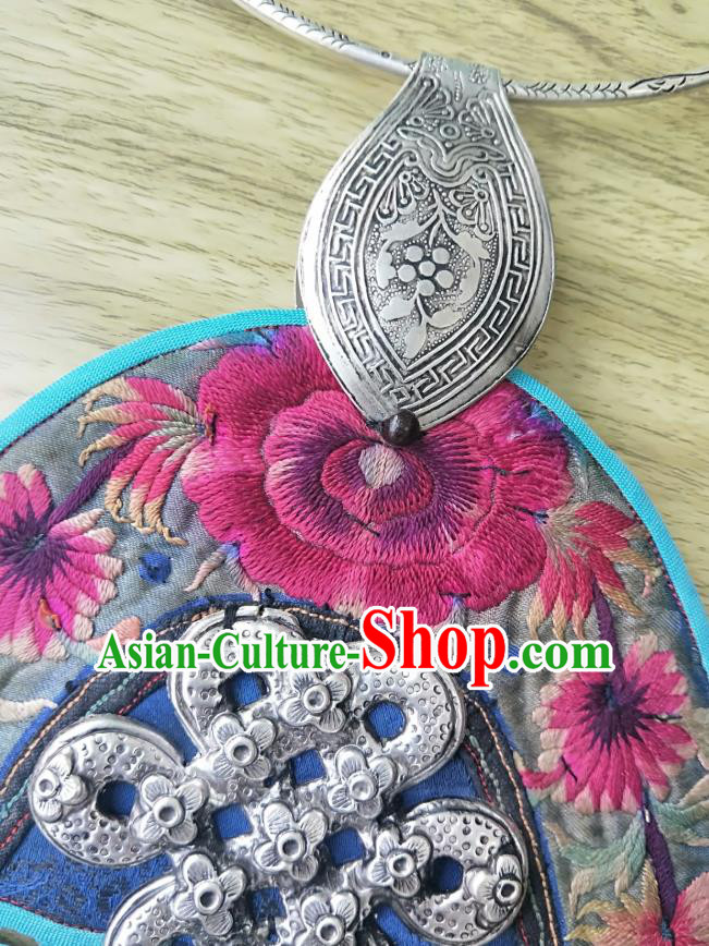 China Miao Ethnic National Silver Tassel Accessories Handmade Traditional Embroidered Necklace