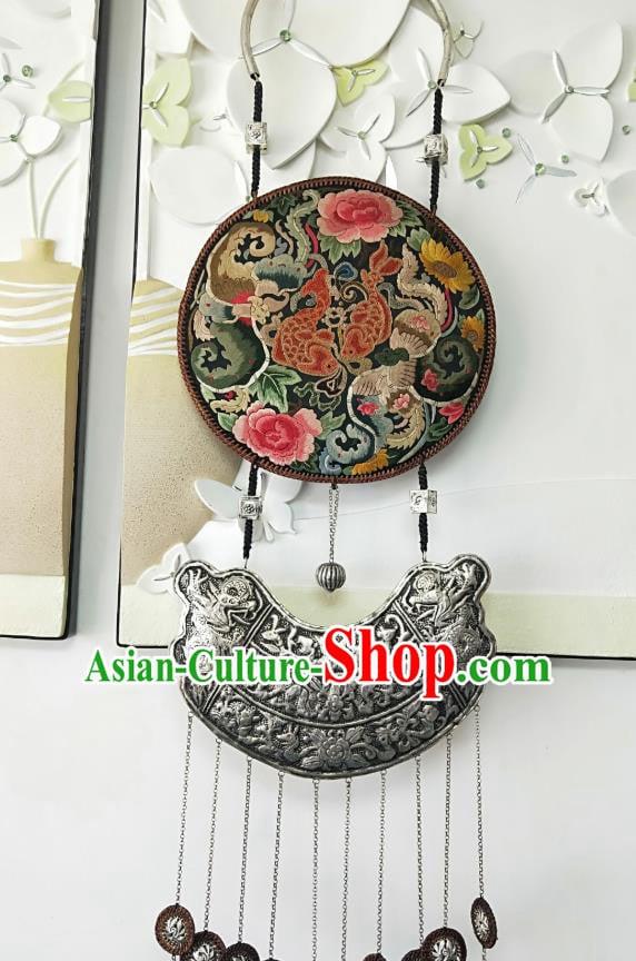 China National Rattan Necklet Accessories Traditional Miao Ethnic Handmade Embroidered Silver Tassel Pendant