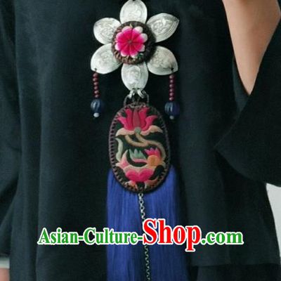 China National Silver Flower Necklet Traditional Ethnic Blue Tassel Necklace Accessories Handmade Women Embroidered Lotus Jewelry