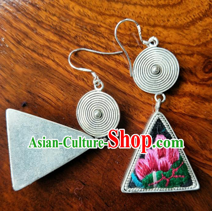 Handmade China Embroidered Lotus Ear Accessories National Silver Earrings Traditional Ethnic Women Jewelry Handmade China Embroidered Lotus Ear Accessories National Silver Earrings Traditional Ethnic Women Jewelry