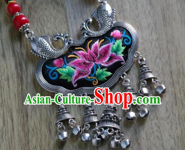 Handmade China Ethnic Embroidered Lotus Necklace Longevity Lock National Silver Fish Jewelry Accessories Handmade China Ethnic Embroidered Lotus Necklace Longevity Lock National Silver Fish Jewelry Accessories