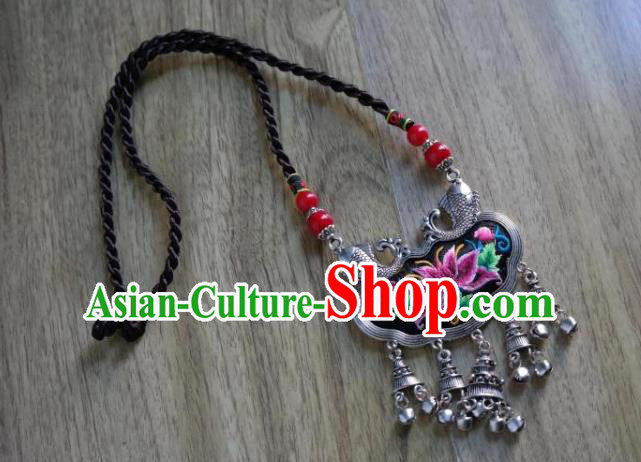 Handmade China Ethnic Embroidered Lotus Necklace Longevity Lock National Silver Fish Jewelry Accessories Handmade China Ethnic Embroidered Lotus Necklace Longevity Lock National Silver Fish Jewelry Accessories