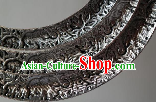 China Miao Ethnic Folk Dance Jewelry Accessories Handmade Silver Carving Necklace China Miao Ethnic Folk Dance Jewelry Accessories Handmade Silver Carving Necklace