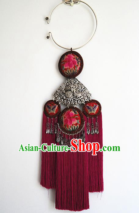 Traditional China Miao Nationality Embroidered Accessories Handmade Ethnic Silver Jewelry Rosy Tassel Necklace Traditional China Miao Nationality Embroidered Accessories Handmade Ethnic Silver Jewelry Rosy Tassel Necklace