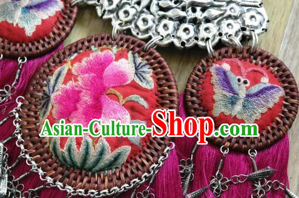 Traditional China Miao Nationality Embroidered Accessories Handmade Ethnic Silver Jewelry Rosy Tassel Necklace Traditional China Miao Nationality Embroidered Accessories Handmade Ethnic Silver Jewelry Rosy Tassel Necklace