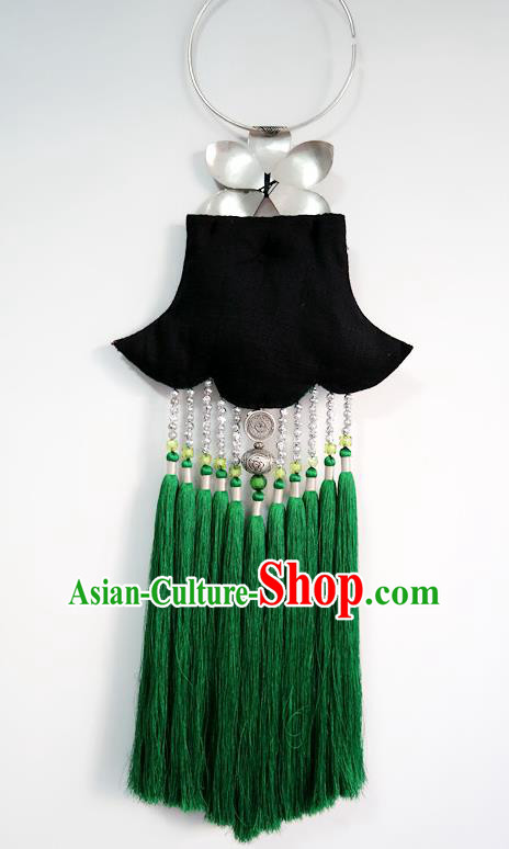 Traditional China Ethnic Embroidered Accessories Miao Nationality Green Tassel Jewelry Handmade Silver Necklace Traditional China Ethnic Embroidered Accessories Miao Nationality Green Tassel Jewelry Handmade Silver Necklace