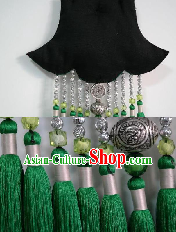 Traditional China Ethnic Embroidered Accessories Miao Nationality Green Tassel Jewelry Handmade Silver Necklace Traditional China Ethnic Embroidered Accessories Miao Nationality Green Tassel Jewelry Handmade Silver Necklace