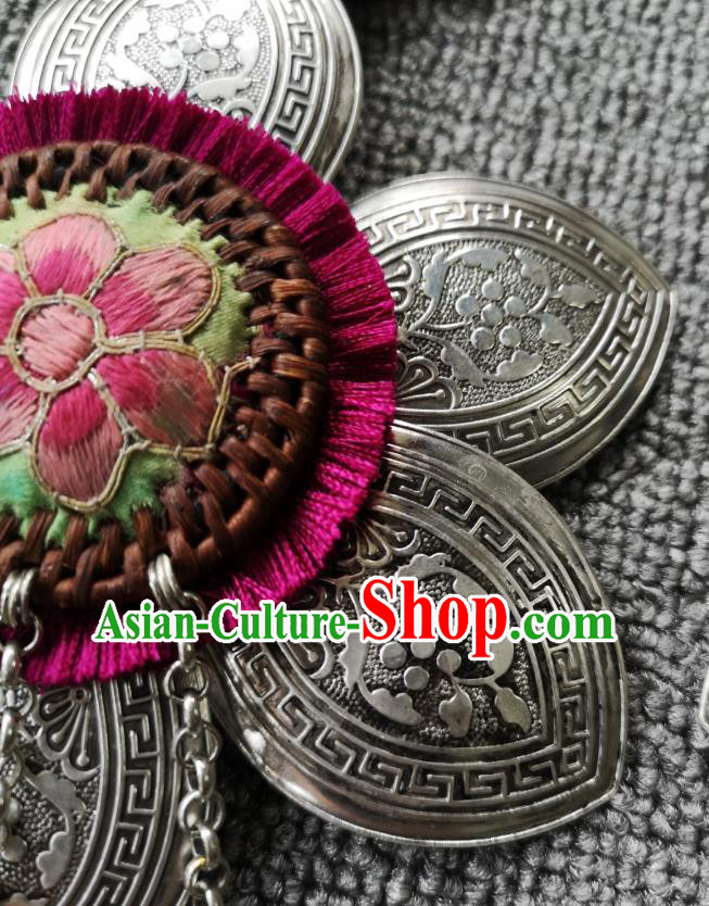 China National Embroidered Necklet Accessories Miao Ethnic Silver Flowers Necklace China National Embroidered Necklet Accessories Miao Ethnic Silver Flowers Necklace