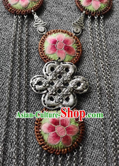 China Miao Ethnic Silver Rattan Necklace National Embroidered Necklet Accessories China Miao Ethnic Silver Rattan Necklace National Embroidered Necklet Accessories