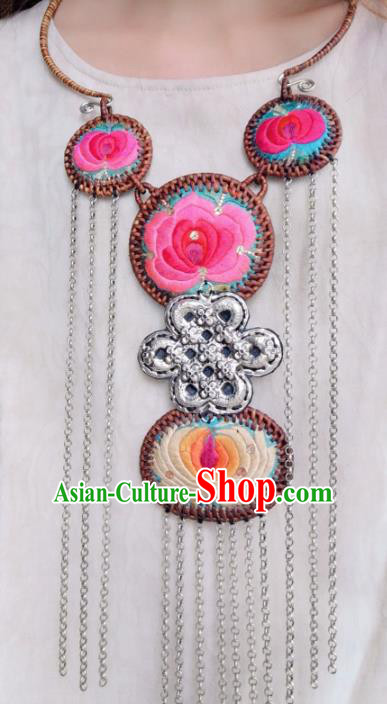 China Miao Ethnic Silver Jewelry Accessories National Embroidered Necklet Rattan Necklace China Miao Ethnic Silver Jewelry Accessories National Embroidered Necklet Rattan Necklace