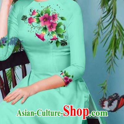 Light Green Long Dress Cheongsam with Loose Pants Outfits Traditional Vietnamese Beauty Fashion Asian Vietnam Ao Dai Clothing