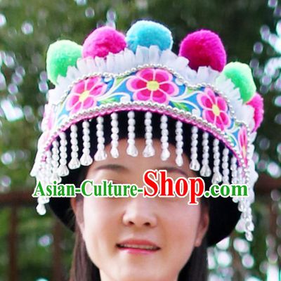 Top Quality China Yi Ethnic Women Headwear Chinese Yunnan Chuxiong Nationality Embroidered Beads Tassel Hat