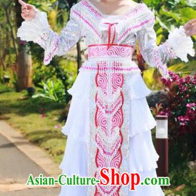 China Yunnan Miao Minority Costumes Travel Photography White Blouse and Long Skirt Wenshan Ethnic Women Fashion with Headdress
