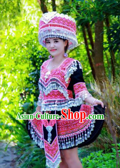 China Traditional Yao Ethnic Costumes Minority Nationality Folk Dance Clothing and Hat China Traditional Yao Ethnic Costumes Minority Nationality Folk Dance Clothing and Hat