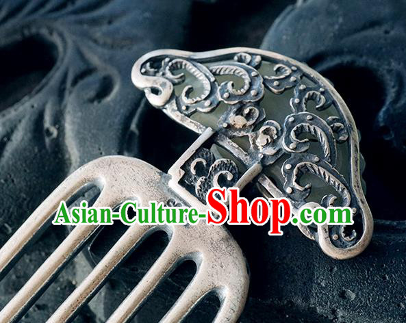 Chinese Classical Silver Carving Hair Comb Hair Accessories Traditional Cheongsam Jade Butterfly Hairpin Chinese Classical Silver Carving Hair Comb Hair Accessories Traditional Cheongsam Jade Butterfly Hairpin