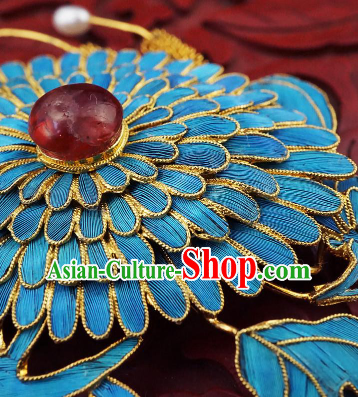 China Classical Qing Dynasty Brooch Traditional Handmade Court Cloisonne Chrysanthemum Breastpin China Classical Qing Dynasty Brooch Traditional Handmade Court Cloisonne Chrysanthemum Breastpin