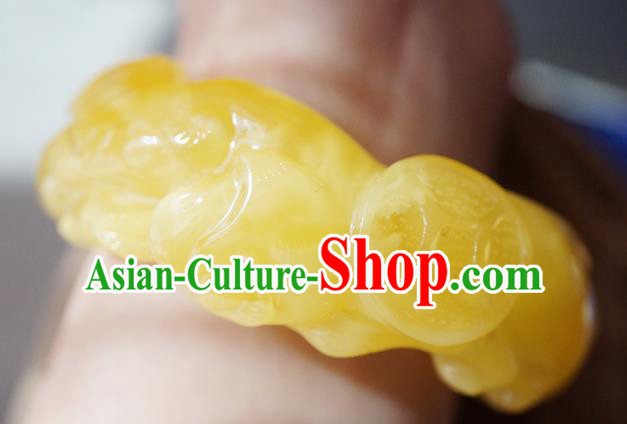 Chinese Traditional Carving Beeswax Bangle Accessories Ancient Princess Bracelet Jewelry Chinese Traditional Carving Beeswax Bangle Accessories Ancient Princess Bracelet Jewelry