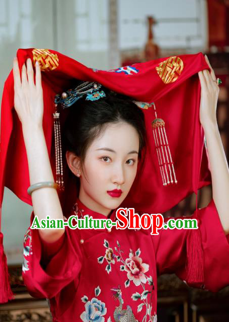 Chinese Handmade Red Bridal Veil Traditional Wedding Embroidered Accessories Classical Headpiece Chinese Handmade Red Bridal Veil Traditional Wedding Embroidered Accessories Classical Headpiece