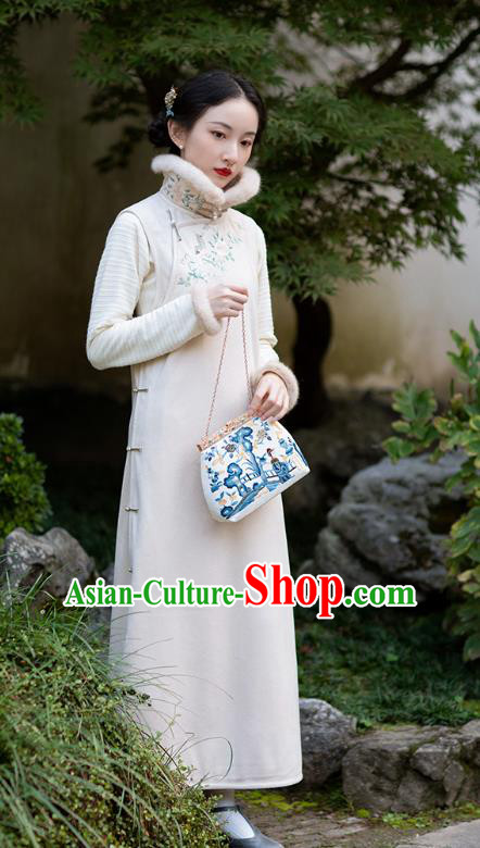 Chinese Classical Qipao Dress Embroidered White Cheongsam Traditional National Women Costume Chinese Classical Qipao Dress Embroidered White Cheongsam Traditional National Women Costume