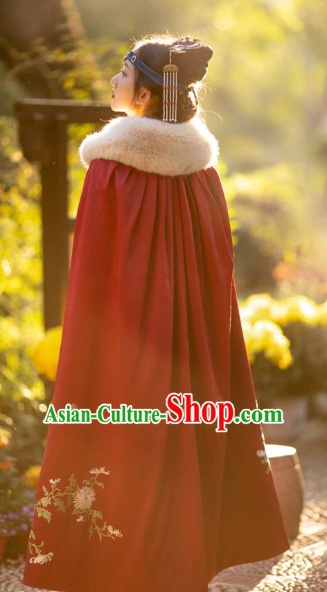 Chinese Traditional Qing Dynasty Costume Ancient Court Lady Embroidered Red Cloak Chinese Traditional Qing Dynasty Costume Ancient Court Lady Embroidered Red Cloak