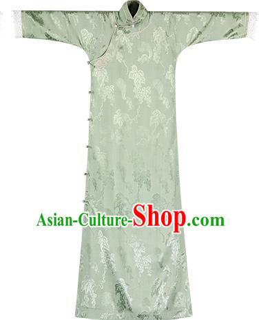 Republic of China Classical Qipao Dress Traditional National Costume Women Light Green Silk Cheongsam Republic of China Classical Qipao Dress Traditional National Costume Women Light Green Silk Cheongsam