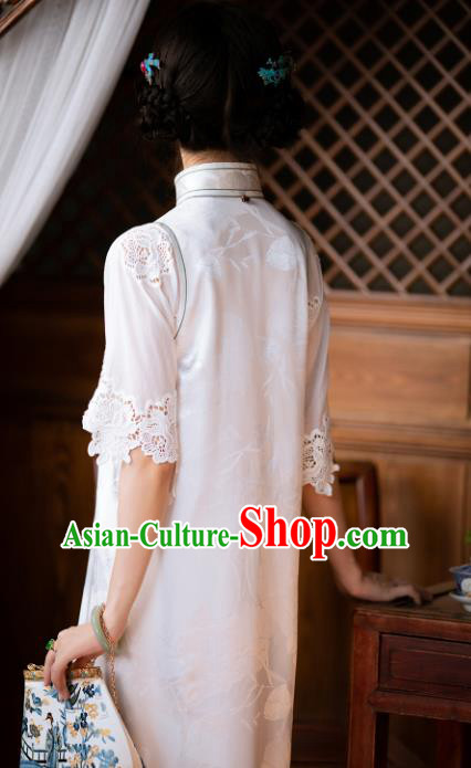 Republic of China Traditional White Silk Qipao Dress Asian Classical Cheongsam National Costume Republic of China Traditional White Silk Qipao Dress Asian Classical Cheongsam National Costume