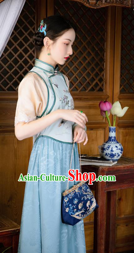 Chinese Classical Embroidered Light Green Dress Traditional National Costume Women Cheongsam Chinese Classical Embroidered Light Green Dress Traditional National Costume Women Cheongsam