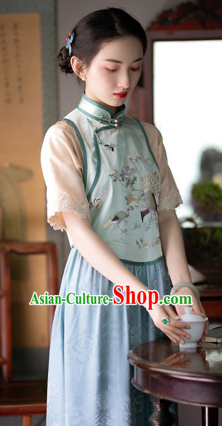 Chinese Classical Embroidered Light Green Dress Traditional National Costume Women Cheongsam Chinese Classical Embroidered Light Green Dress Traditional National Costume Women Cheongsam