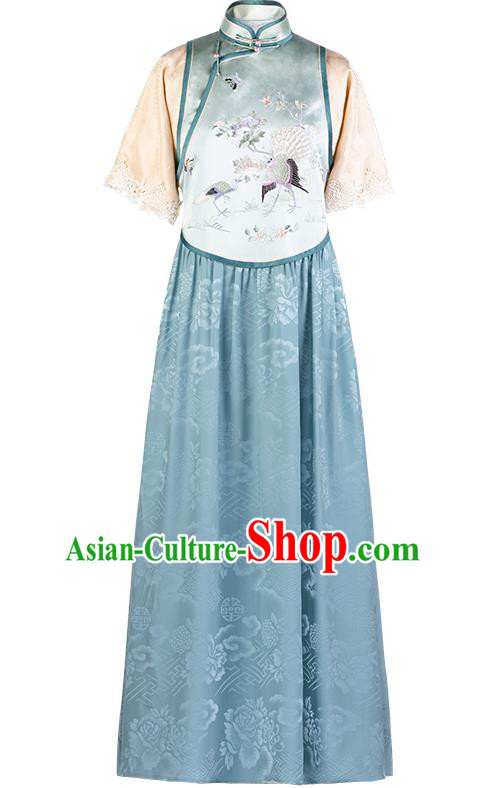 Chinese Classical Embroidered Light Green Dress Traditional National Costume Women Cheongsam Chinese Classical Embroidered Light Green Dress Traditional National Costume Women Cheongsam