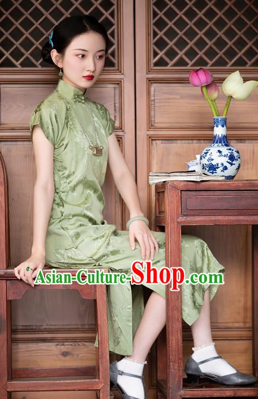 Chinese Traditional Grape Pattern Light Green Silk Cheongsam National Women Classical Qipao Dress Costume Chinese Traditional Grape Pattern Light Green Silk Cheongsam National Women Classical Qipao Dress Costume