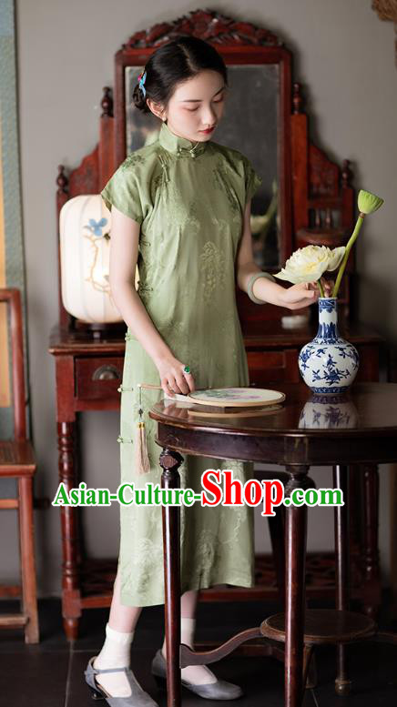 Chinese Traditional Grape Pattern Light Green Silk Cheongsam National Women Classical Qipao Dress Costume Chinese Traditional Grape Pattern Light Green Silk Cheongsam National Women Classical Qipao Dress Costume
