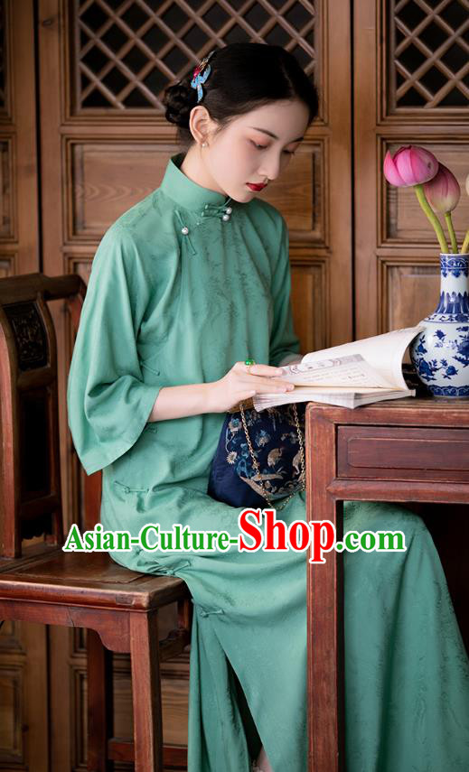 Chinese Traditional Women Cheongsam Costume National Classical Green Silk Qipao Dress Chinese Traditional Women Cheongsam Costume National Classical Green Silk Qipao Dress