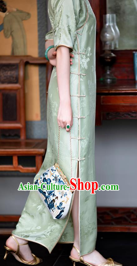 China Traditional Costume Light Green Silk Cheongsam Classical Qipao Dress China Traditional Costume Light Green Silk Cheongsam Classical Qipao Dress