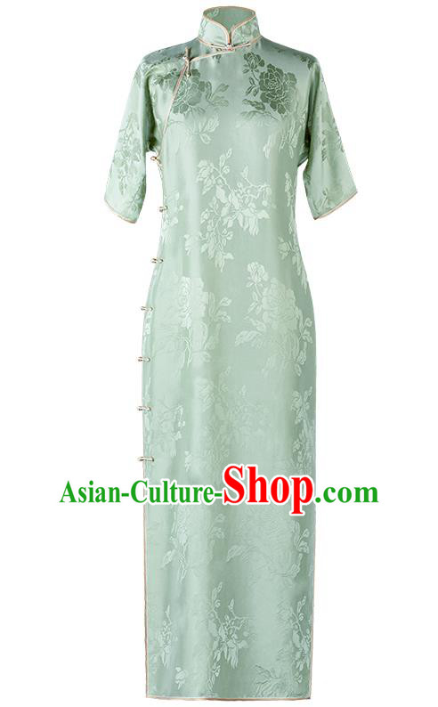 China Traditional Costume Light Green Silk Cheongsam Classical Qipao Dress China Traditional Costume Light Green Silk Cheongsam Classical Qipao Dress