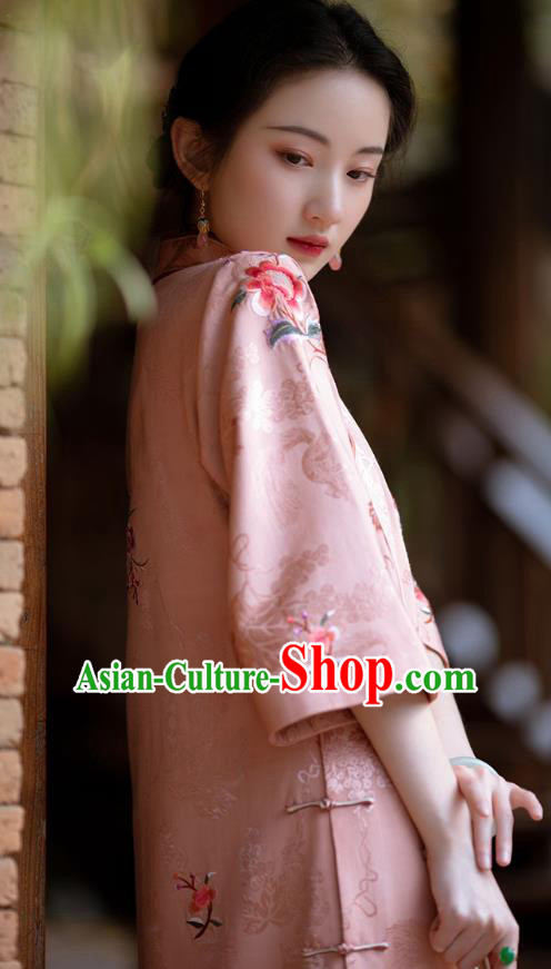 China Classical Pink Silk Cheongsam Traditional Qipao Costume National Women Embroidered Peony Dress China Classical Pink Silk Cheongsam Traditional Qipao Costume National Women Embroidered Peony Dress