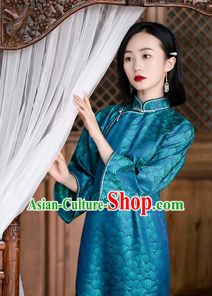 China Traditional Costume Blue Silk Qipao National Women Dress Classical Cheongsam China Traditional Costume Blue Silk Qipao National Women Dress Classical Cheongsam