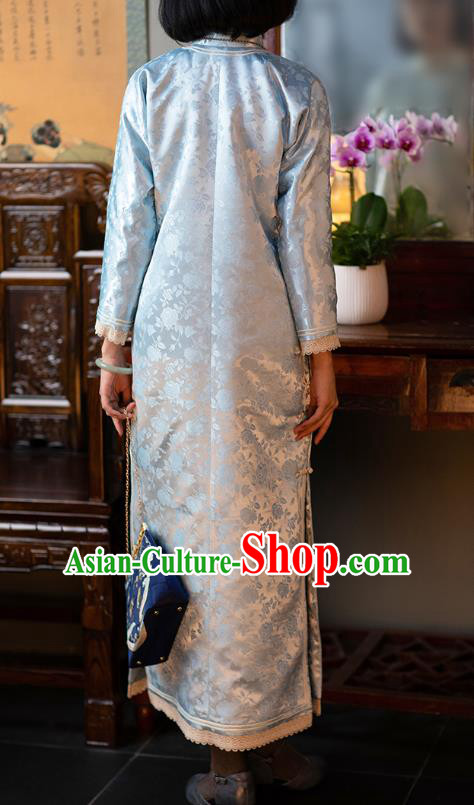China Traditional Costume National Women Dress Classical Cheongsam Light Green Silk Qipao China Traditional Costume National Women Dress Classical Cheongsam Light Green Silk Qipao