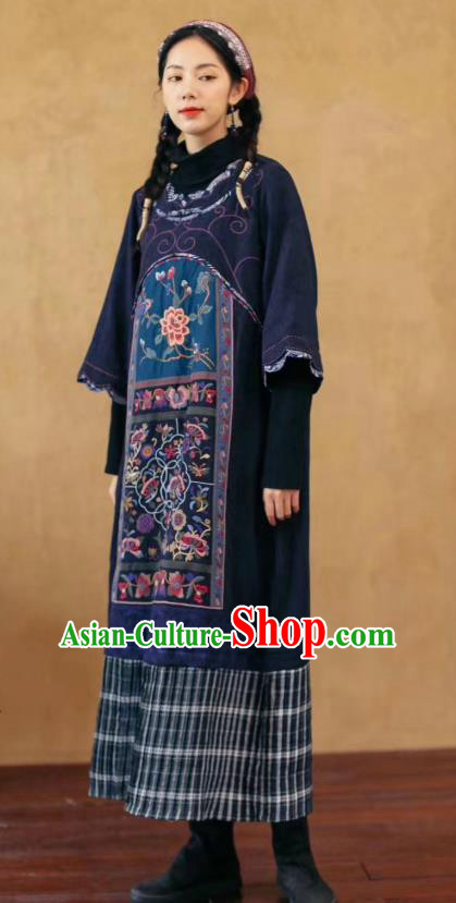Chinese Retro Embroidered Navy Flax Dress Traditional National Women Cheongsam Clothing Chinese Retro Embroidered Navy Flax Dress Traditional National Women Cheongsam Clothing