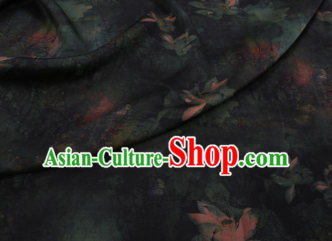 Chinese Classical Green Lotus Pattern Silk Fabric Traditional Cheongsam Gambiered Guangdong Silk Watered Gauze Chinese Classical Green Lotus Pattern Silk Fabric Traditional Cheongsam Gambiered Guangdong Silk Watered Gauze